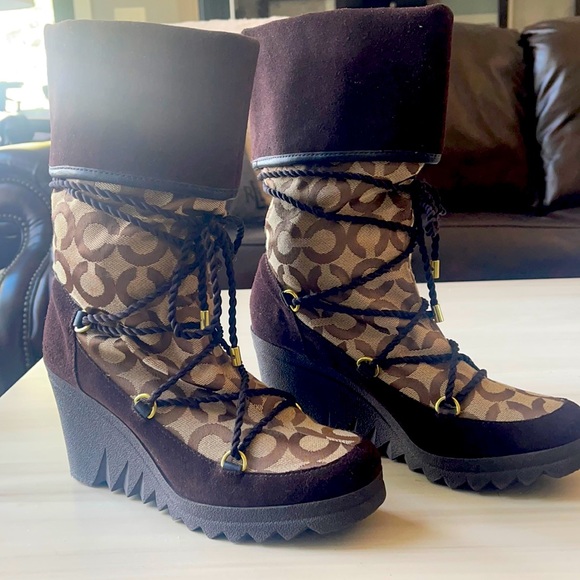 Coach boots - Picture 1 of 3